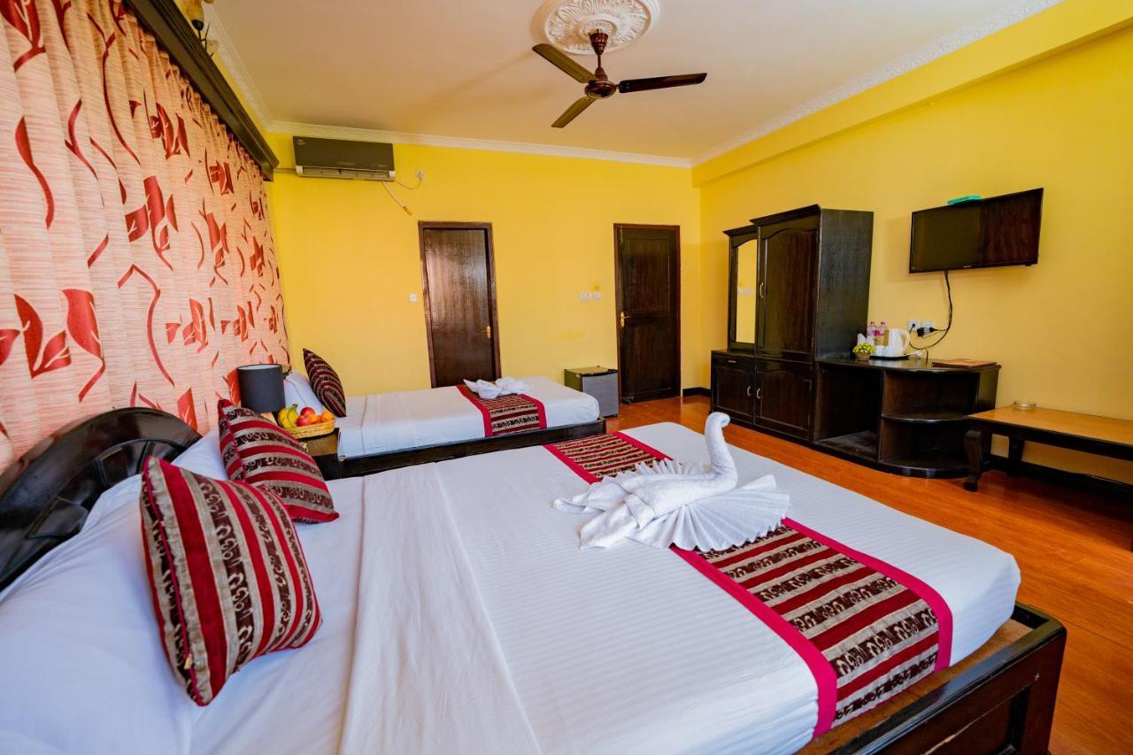 Hotel Bougainvillea Pokhara Ngoại thất bức ảnh