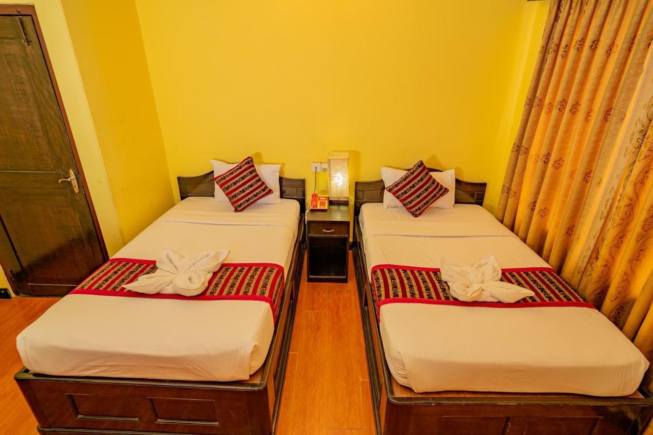 Hotel Bougainvillea Pokhara Ngoại thất bức ảnh