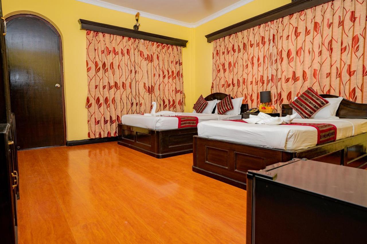 Hotel Bougainvillea Pokhara Ngoại thất bức ảnh