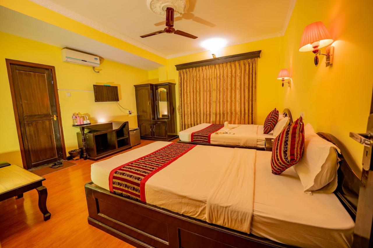 Hotel Bougainvillea Pokhara Ngoại thất bức ảnh