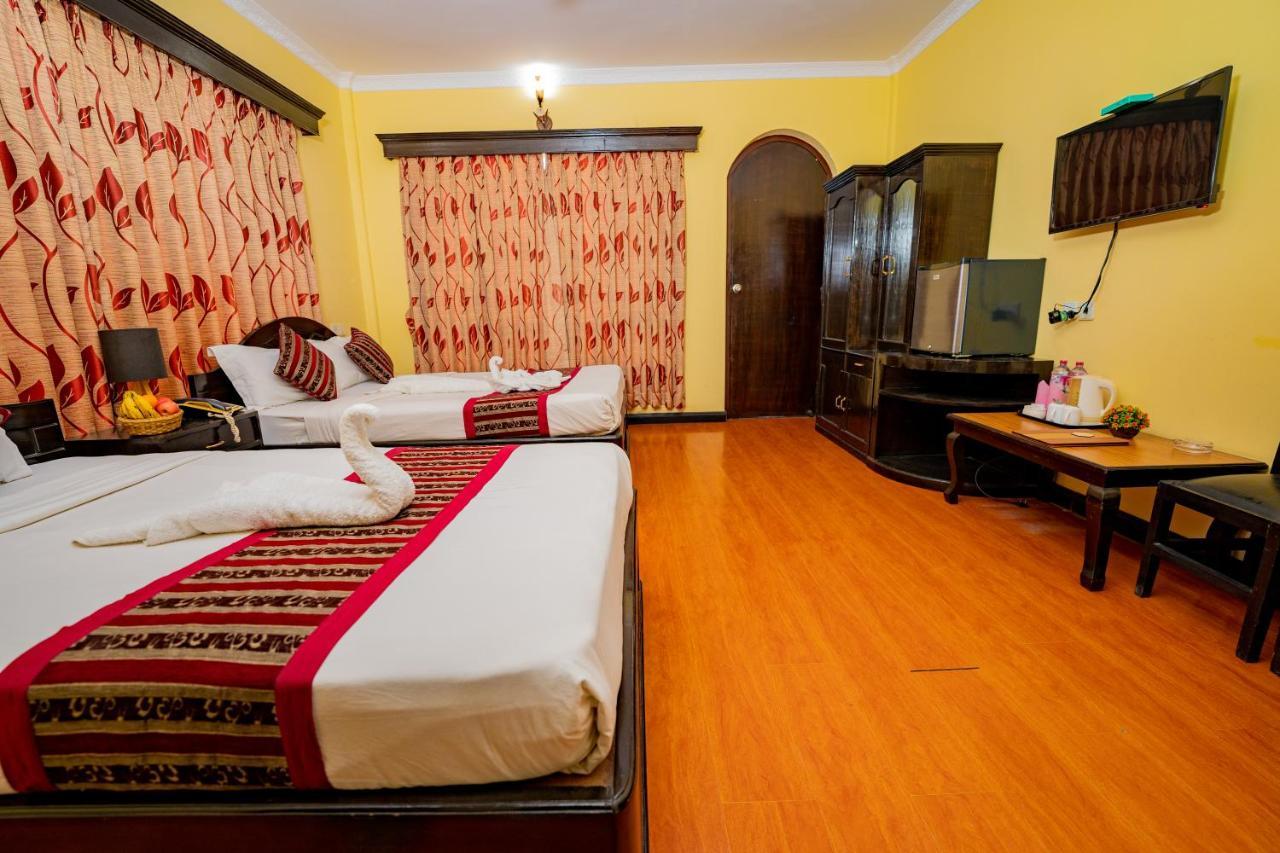 Hotel Bougainvillea Pokhara Ngoại thất bức ảnh