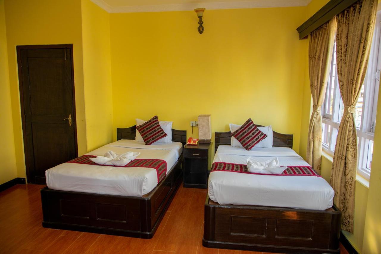 Hotel Bougainvillea Pokhara Ngoại thất bức ảnh