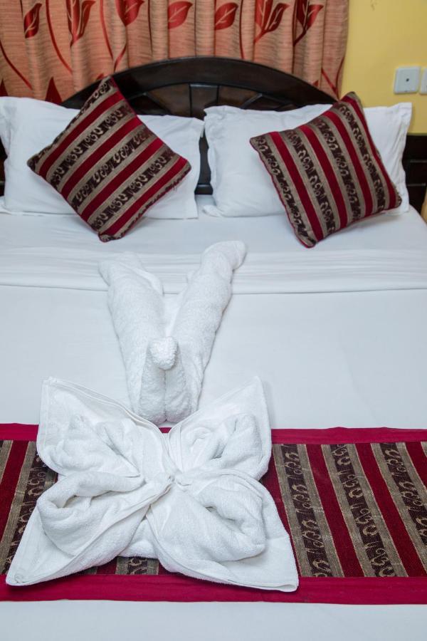 Hotel Bougainvillea Pokhara Ngoại thất bức ảnh
