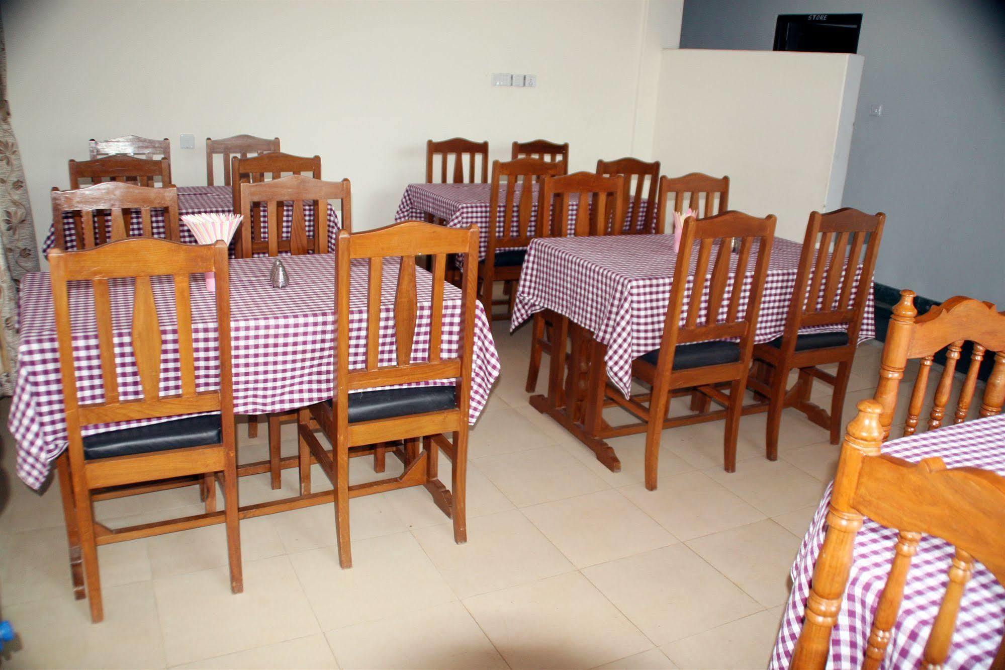 Hotel Bougainvillea Pokhara Ngoại thất bức ảnh