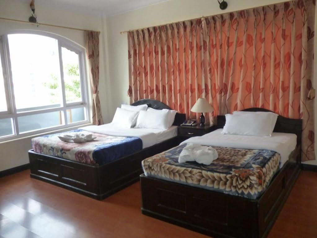 Hotel Bougainvillea Pokhara Ngoại thất bức ảnh