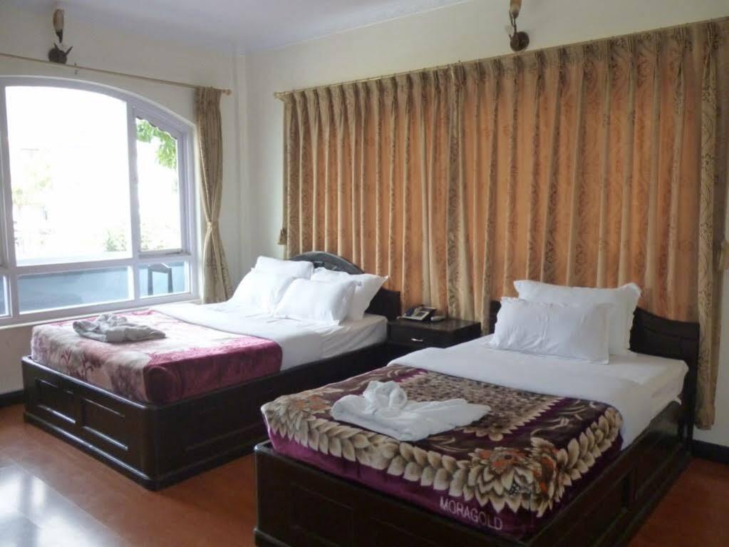 Hotel Bougainvillea Pokhara Ngoại thất bức ảnh