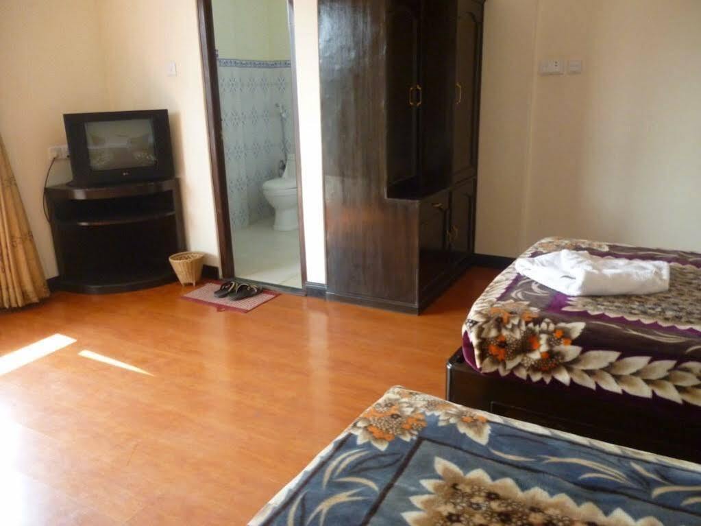 Hotel Bougainvillea Pokhara Ngoại thất bức ảnh