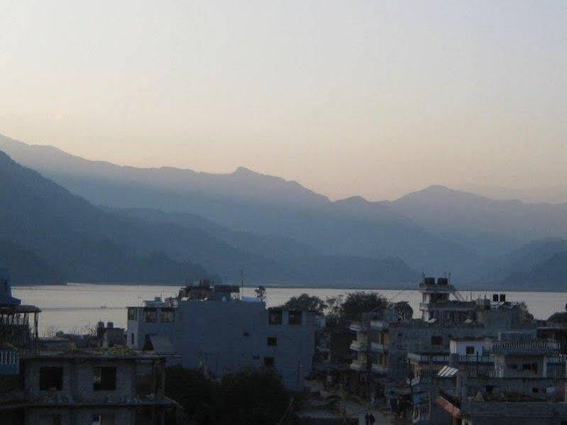 Hotel Bougainvillea Pokhara Ngoại thất bức ảnh
